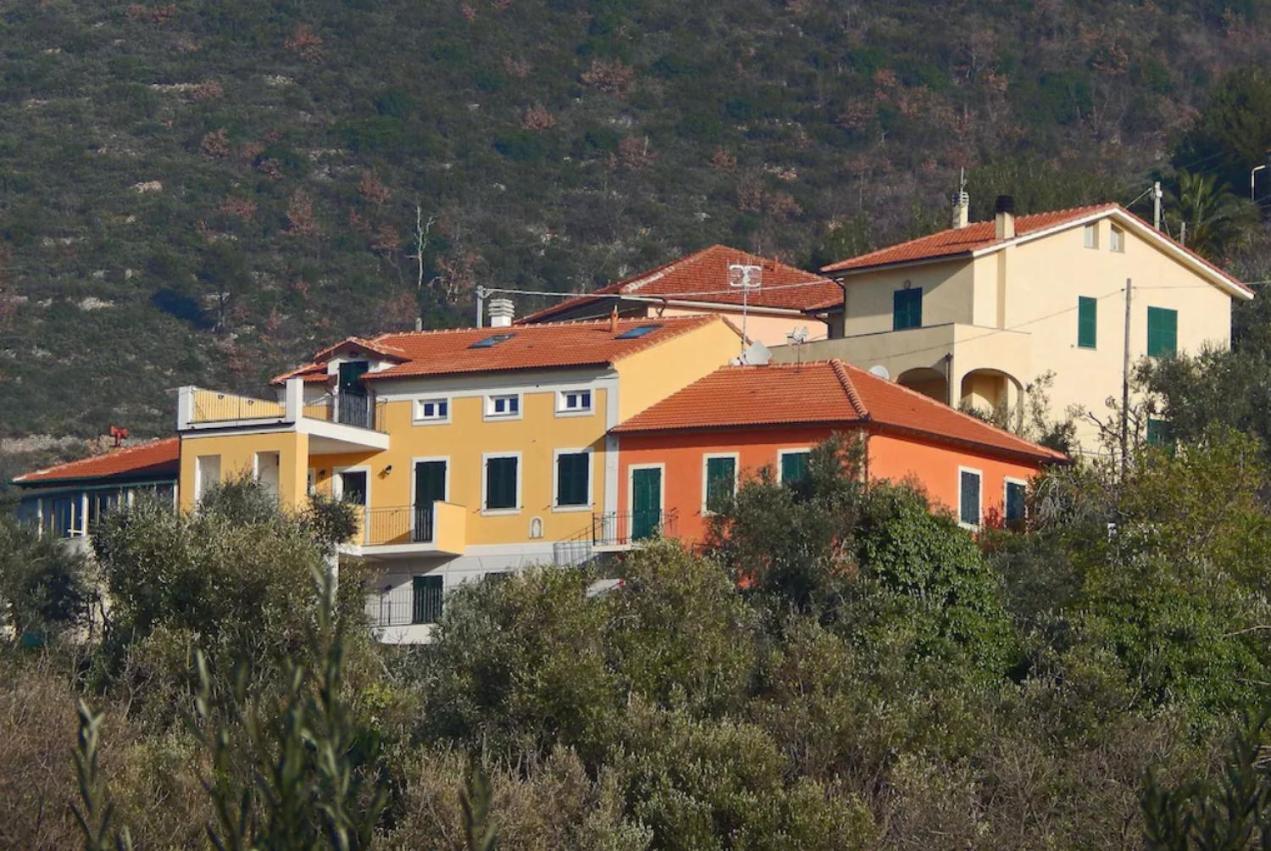 Casa Di Claudia Arnasco Exterior foto