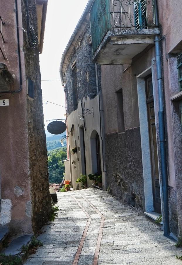 Casa Di Claudia Arnasco Exterior foto